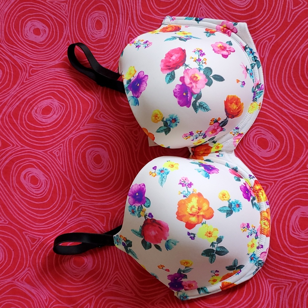 PINK NWOT Victoria's Secret Floral Bra 36DDD